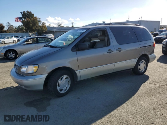 1999 Toyota Sienna LE with VIN 4T3ZF13C5XU144781, listed as a Copart auction lot 48932535 with 216,436 mi miles and Salvage Title. Bid and sale history available at carsss.com. Image 1.
