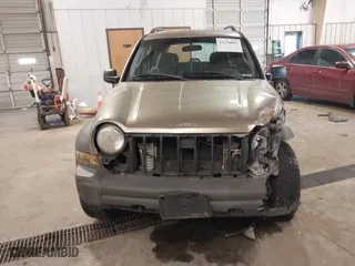2006 Jeep Liberty Sport with VIN 1J4GL48K86W230792, listed as a IAAI auction lot 41378061 with 142,659 mi miles. Bid and sale history available at carsss.com. Image 12.