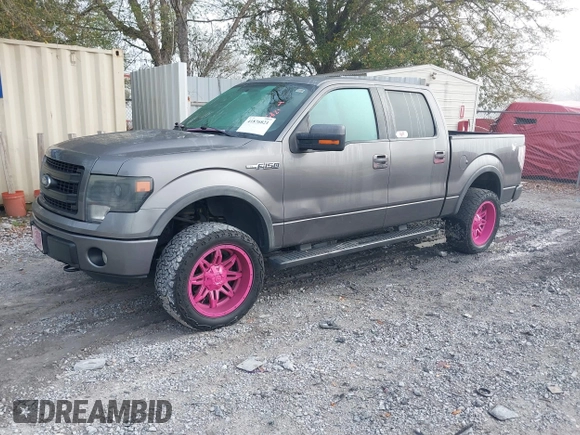 2013 Ford F-150 XL z VIN 1FTFW1EF1DFD90749, wystawiony jako IAAI lot #41876821 z przebiegiem 283 702 mil mil oraz . Historia ofert i sprzedaży dostępna na DreamBid. Obrazek 19.