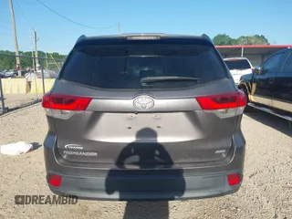 2019 Toyota Highlander LE с VIN 5TDBZRFH6KS945258, выставлен на аукционе IAAI как лот 41979698 с пробегом 122 624 миль миль и . История ставок и продаж доступна на DreamBid. Изображение 16.