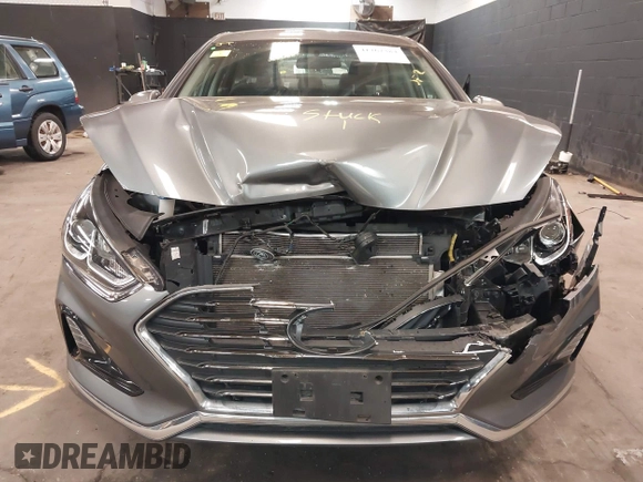 2019 Hyundai Sonata SE with VIN 5NPE24AF6KH817599, listed as a IAAI auction lot 41767384 with 43,596 mi miles and . Bid and sale history available at carsss.com. Image 12.