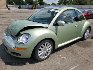 2008 Volkswagen Beetle SE with VIN 3VWRW31C78M509931, listed as a Copart auction lot 56645275 with 136,436 mi miles and Salvage title. Bid and sale history available at DreamBid. Image 1.