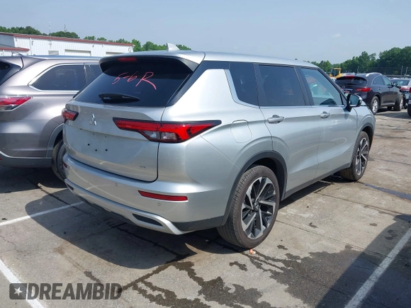 2024 Mitsubishi Outlander SE z VIN JA4J3VA83RZ027953, wystawiony jako IAAI lot #42280038 z przebiegiem 32 733 mil mil oraz . Historia ofert i sprzedaży dostępna na DreamBid. Obrazek 4.