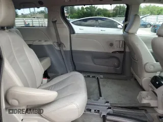 2013 Toyota Sienna XLE AAS with VIN 5TDYK3DC7DS389872, listed as a Copart auction lot 66072995 with 95,797 mi miles and Clean title. Bid and sale history available at DreamBid. Image 11.