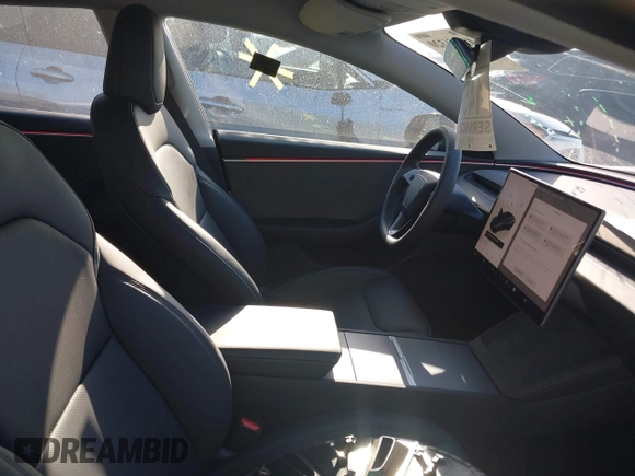 2025 Tesla Model 3 Long Range with VIN 5YJ3E1EA1SF884167, listed as a IAAI auction lot 41976320 with 3,146 mi miles and . Bid and sale history available at DreamBid. Image 5.