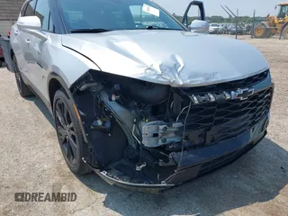 2020 Chevrolet Blazer RS с VIN 3GNKBERS0LS670737, выставлен на аукционе IAAI как лот 42484504 с пробегом 64 065 миль миль и . История ставок и продаж доступна на DreamBid. Изображение 6.