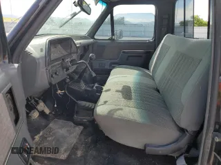1990 Ford F-150 с VIN 1FTEF14N2LPA79988, выставлен на аукционе Copart как лот 57790775 с пробегом 34 347 миль миль и Чистый • Clean title. История ставок и продаж доступна на DreamBid. Изображение 7.