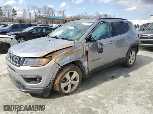 2020 Jeep Compass Latitude with VIN 3C4NJCBB1LT225067, listed as a Copart auction lot 47819295 with 55,579 mi miles and Salvage Title. Bid and sale history available at carsss.com. Image 1.