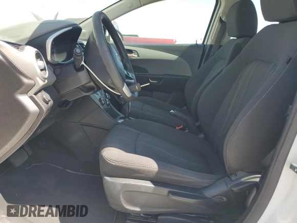 2018 Chevrolet Sonic LT with VIN 1G1JD5SGXJ4114333, listed as a Copart auction lot 60849815 with 44,074 mi miles and Salvage title. Bid and sale history available at DreamBid. Image 7.