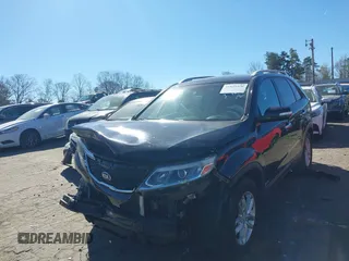 2014 Kia Sorento LX with VIN 5XYKTCA66EG483726, listed as a IAAI auction lot 41829970 with 102,294 mi miles and . Bid and sale history available at carsss.com. Image 17.