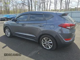 2018 Hyundai Tucson SE z VIN KM8J2CA49JU792947, wystawiony jako Copart lot #52633895 z przebiegiem 75 690 mil mil oraz Tytuł czysty. Historia ofert i sprzedaży dostępna na DreamBid. Obrazek 2.