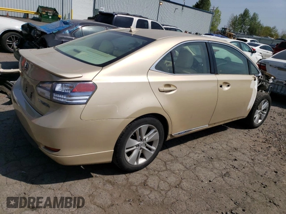 2010 Lexus HS 250h z VIN JTHBB1BA5A2005620, wystawiony jako Copart lot #54177945 z przebiegiem 158 023 mil mil oraz Szkoda całkowita • Salvage title. Historia ofert i sprzedaży dostępna na DreamBid. Obrazek 3.