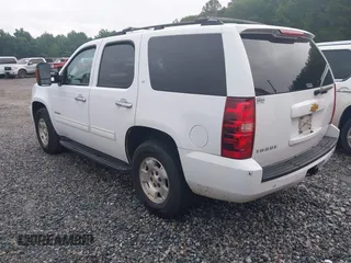2012 Chevrolet Tahoe LT z VIN 1GNSCBE09CR131245, wystawiony jako IAAI lot #42350118 z przebiegiem 188 565 mil mil oraz . Historia ofert i sprzedaży dostępna na DreamBid. Obrazek 3.