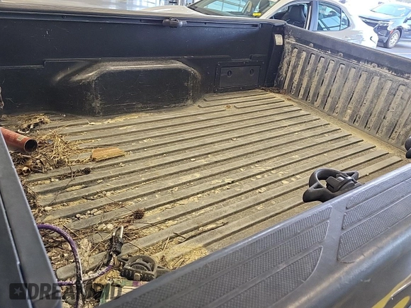2014 Toyota Tacoma with VIN 5TFUU4EN8EX104557, listed as a IAAI auction lot 42237932 with 198,106 mi miles and . Bid and sale history available at DreamBid. Image 1.