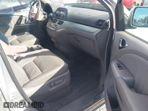 2010 Honda Odyssey EX-L with VIN 5FNRL3H62AB083068, listed as a IAAI auction lot 41950383 with 134,150 mi miles. Bid and sale history available at carsss.com. Image 5.