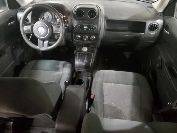 2016 Jeep Patriot 75th Anniversary with VIN 1C4NJRBB2GD627713, listed as a Copart auction lot 52101565 with 261,191 mi miles and Clean Title. Bid and sale history available at carsss.com. Image 8.