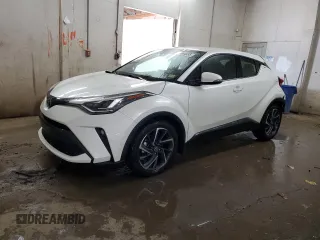 2020 Toyota C-HR LE with VIN JTNKHMBX4L1083011, listed as a Copart auction lot 51684435 with 43,490 mi miles and Salvage Title. Bid and sale history available at carsss.com. Image 1.