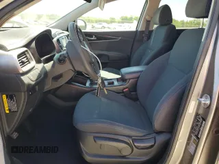 2018 Kia Sorento LX with VIN 5XYPG4A32JG431056, listed as a Copart auction lot 52992555 with 36,415 mi miles and Salvage Title. Bid and sale history available at carsss.com. Image 7.
