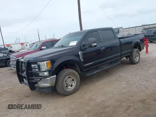 2017 Ford Super Duty F-250 SRW Lariat with VIN 1FT7W2BT0HEF27194, listed as a IAAI auction lot 42061350 with 206,679 mi miles. Bid and sale history available at carsss.com. Image 17.