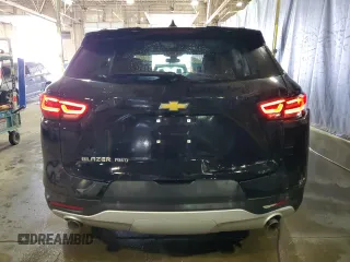 2024 Chevrolet Blazer LT z VIN 3GNKBJR40RS198008, wystawiony jako Copart lot #50523015 z przebiegiem 27 564 mil mil oraz Nie do naprawy • Non repairable. Historia ofert i sprzedaży dostępna na DreamBid. Obrazek 6.