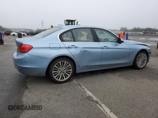 2014 BMW 3 Series 328i xDrive z VIN WBA3B5C58EP542888, wystawiony jako Copart lot #59136015 z przebiegiem 77 954 mil mil oraz Szkoda całkowita • Salvage title. Historia ofert i sprzedaży dostępna na DreamBid. Obrazek 3.