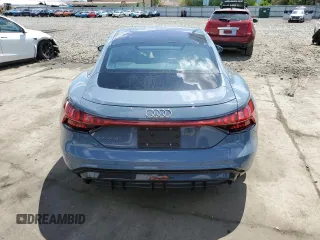2023 Audi e-tron GT Premium Plus z VIN WAUFJBFW2P7003754, wystawiony jako Copart lot #53279094 z przebiegiem 7286 mil mil oraz . Historia ofert i sprzedaży dostępna na DreamBid. Obrazek 6.