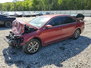 2017 Volkswagen Passat S z VIN 1VWAT7A32HC013658, wystawiony jako Copart lot #51754065 z przebiegiem 104 013 mil mil oraz Szkody całkowita. Historia ofert i sprzedaży dostępna na DreamBid. Obrazek 1.