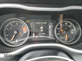 2018 Jeep Cherokee Latitude Plus z VIN 1C4PJLLB2JD537795, wystawiony jako Copart lot #51362945 z przebiegiem 144 247 mil mil oraz Szkoda całkowita • Salvage title. Historia ofert i sprzedaży dostępna na DreamBid. Obrazek 9.