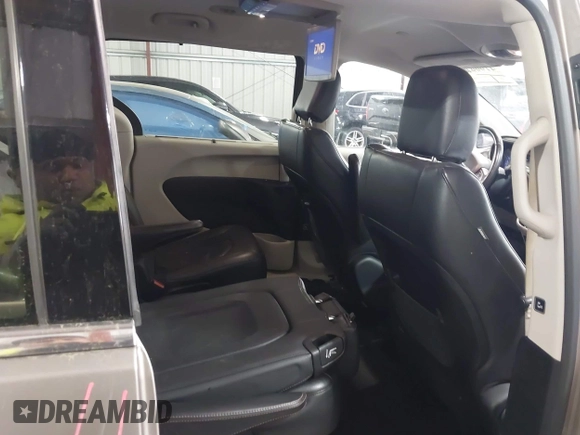 2017 Chrysler Pacifica Touring L with VIN 2C4RC1BG5HR565540, listed as a IAAI auction lot 41999464 with 110,056 mi miles and . Bid and sale history available at DreamBid. Image 8.
