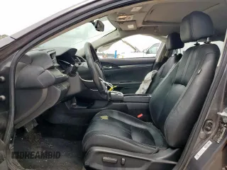 2018 Honda Civic EX-L z VIN JHMFC1F73JX013862, wystawiony jako Copart lot #58811855 z przebiegiem 104 926 mil mil oraz Szkoda całkowita • Salvage title. Historia ofert i sprzedaży dostępna na DreamBid. Obrazek 7.