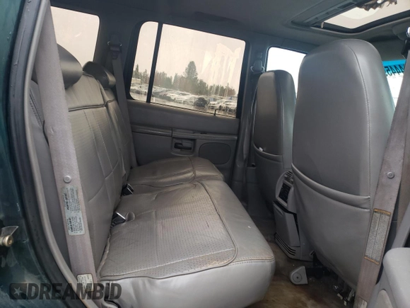 1997 Ford Explorer XLT с VIN 1FMDU35PXVUB80158, выставлен на аукционе Copart как лот 48444595 с пробегом 239 101 миль миль и Списание • Salvage title. История ставок и продаж доступна на DreamBid. Изображение 10.