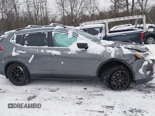 2018 Nissan Rogue SV with VIN 5N1AT2MV1JC800508, listed as a IAAI auction lot 41086384 with 88,466 mi miles and . Bid and sale history available at carsss.com. Image 13.