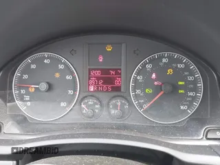2006 Volkswagen Rabbit z VIN WVWBR71K36W194312, wystawiony jako IAAI lot #42026843 z przebiegiem 89 712 mil mil oraz . Historia ofert i sprzedaży dostępna na DreamBid. Obrazek 7.