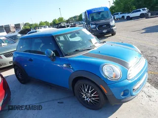 2012 MINI Hardtop с VIN WMWSU3C56CT369371, выставлен на аукционе IAAI как лот 42685707 с пробегом 120 954 миль миль и . История ставок и продаж доступна на DreamBid. Изображение 1.