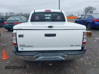 2011 Toyota Tacoma with VIN 3TMLU4EN8BM060346, listed as a IAAI auction lot 41876862 with 182,654 mi miles. Bid and sale history available at carsss.com. Image 16.