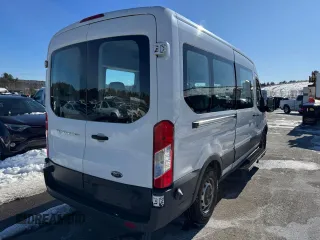 2015 Ford Transit Passenger XL with VIN 1FBAX2CM7FKB31826, listed as a Copart auction lot 46722565 with 261,354 mi miles and Clean Title. Bid and sale history available at carsss.com. Image 4.