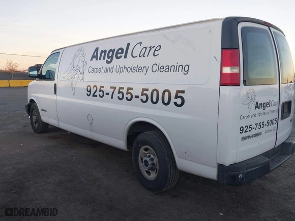 2003 GMC Savana Cargo Van Y3H Paratransit with VIN 1GTHG39U531108313, listed as a IAAI auction lot 40742517 with 126,065 mi miles. Bid and sale history available at carsss.com. Image 3.