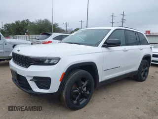 2023 Jeep Grand Cherokee Laredo z VIN 1C4RJHAG7PC640598, wystawiony jako IAAI lot #41607176 z przebiegiem 43 043 mil mil oraz . Historia ofert i sprzedaży dostępna na DreamBid. Obrazek 2.