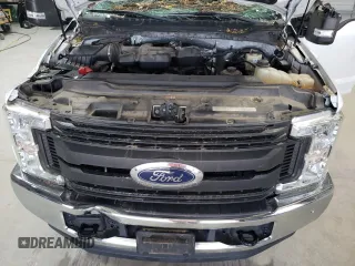 2017 Ford F-250 XLT с VIN 1FT7X2B65HEC43311, выставлен на аукционе Copart как лот 57128605 с пробегом 56 349 миль миль и Списание • Salvage title. История ставок и продаж доступна на DreamBid. Изображение 11.