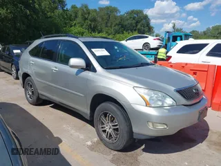 2005 Lexus RX 330 z VIN 2T2HA31U75C062751, wystawiony jako IAAI lot #42692888 z przebiegiem 231 670 mil mil oraz . Historia ofert i sprzedaży dostępna na DreamBid. Obrazek 1.