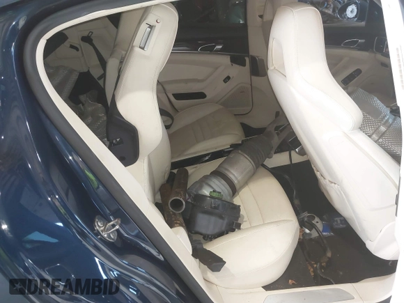 2014 Porsche Panamera GTS with VIN WP0AF2A7XEL083274, listed as a IAAI auction lot 40258451 with 98,861 mi miles and . Bid and sale history available at DreamBid. Image 8.