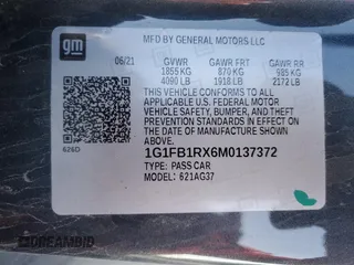 2021 Chevrolet Camaro 1LS z VIN 1G1FB1RX6M0137372, wystawiony jako Copart lot #43412985 z przebiegiem 33 103 mil mil oraz Szkoda całkowita • Salvage title. Historia ofert i sprzedaży dostępna na DreamBid. Obrazek 12.