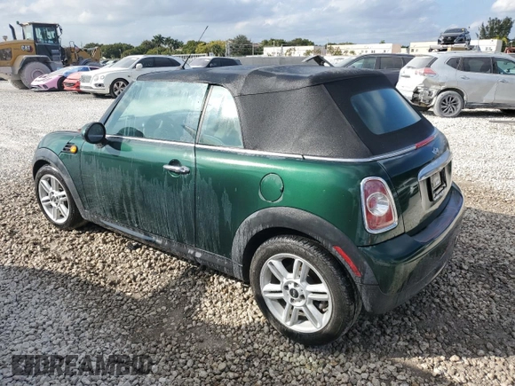 2015 MINI Convertible z VIN WMWZN3C5XFT861708, wystawiony jako Copart lot #82233054 z przebiegiem 38 498 mil mil oraz Czysty tytuł • Clean title. Historia ofert i sprzedaży dostępna na DreamBid. Obrazek 2.