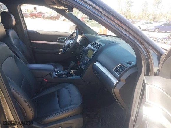 2017 Ford Explorer XLT with VIN 1FM5K8DH8HGE34115, listed as a IAAI auction lot 41890708 with 56,511 mi miles. Bid and sale history available at carsss.com. Image 5.
