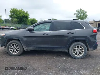 2016 Jeep Cherokee Latitude with VIN 1C4PJMCS3GW368342, listed as a IAAI auction lot 42693091 with 139,302 mi miles and . Bid and sale history available at DreamBid. Image 14.