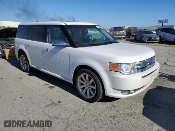 2009 Ford Flex Limited z VIN 2FMEK63C69BA03324, wystawiony jako Copart lot #55831135 z przebiegiem 202 031 mil mil oraz Czysty tytuł • Clean title. Historia ofert i sprzedaży dostępna na DreamBid. Obrazek 4.