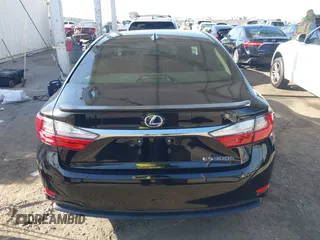 2016 Lexus ES 300h z VIN JTHBW1GG1G2121262, wystawiony jako IAAI lot #41959615 z przebiegiem 131 247 mil mil oraz . Historia ofert i sprzedaży dostępna na DreamBid. Obrazek 16.