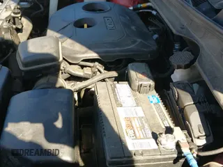 2014 Hyundai Tucson GLS with VIN KM8JTCAF1EU833625, listed as a IAAI auction lot 43337305 with 98,857 mi miles and . Bid and sale history available at DreamBid. Image 12.