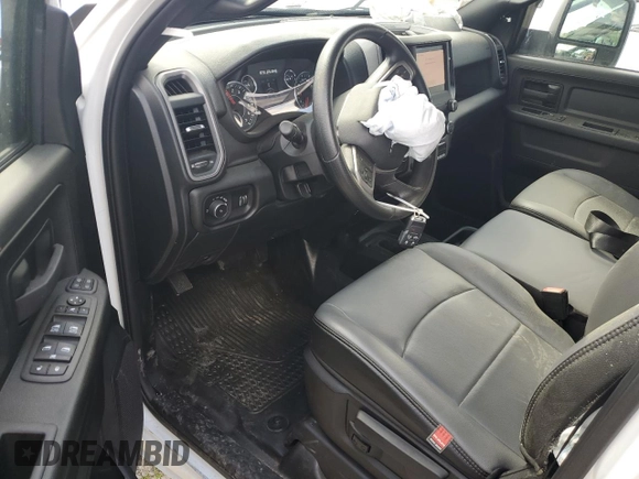 2024 Ram 2500 Tradesman with VIN 3C6UR5HJ0RG131253, listed as a Copart auction lot 88338205 with 3,018 mi miles and Salvage title. Bid and sale history available at DreamBid. Image 8.
