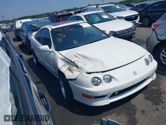1997 Acura Integra GS-R with VIN JH4DC2392YS006704, listed as a IAAI auction lot 39813561 with 113,096 mi miles. Bid and sale history available at carsss.com. Image 1.